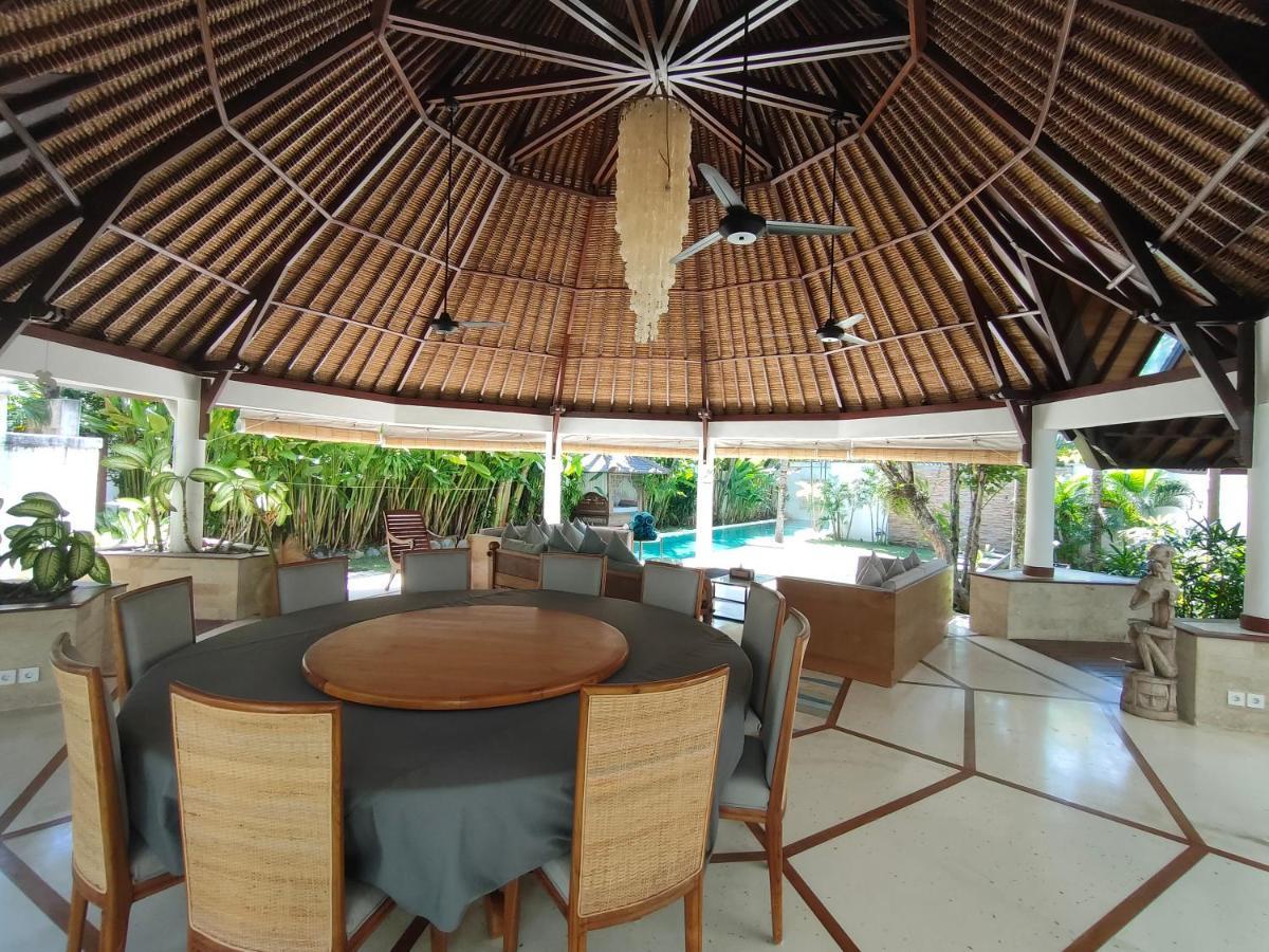 Taman Wana Seminyak Luxury Villas Εξωτερικό φωτογραφία